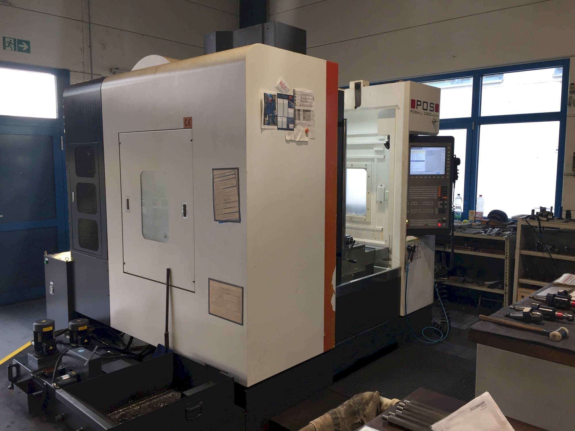 Vista frontale della macchina POSmill C 800 Kompakt