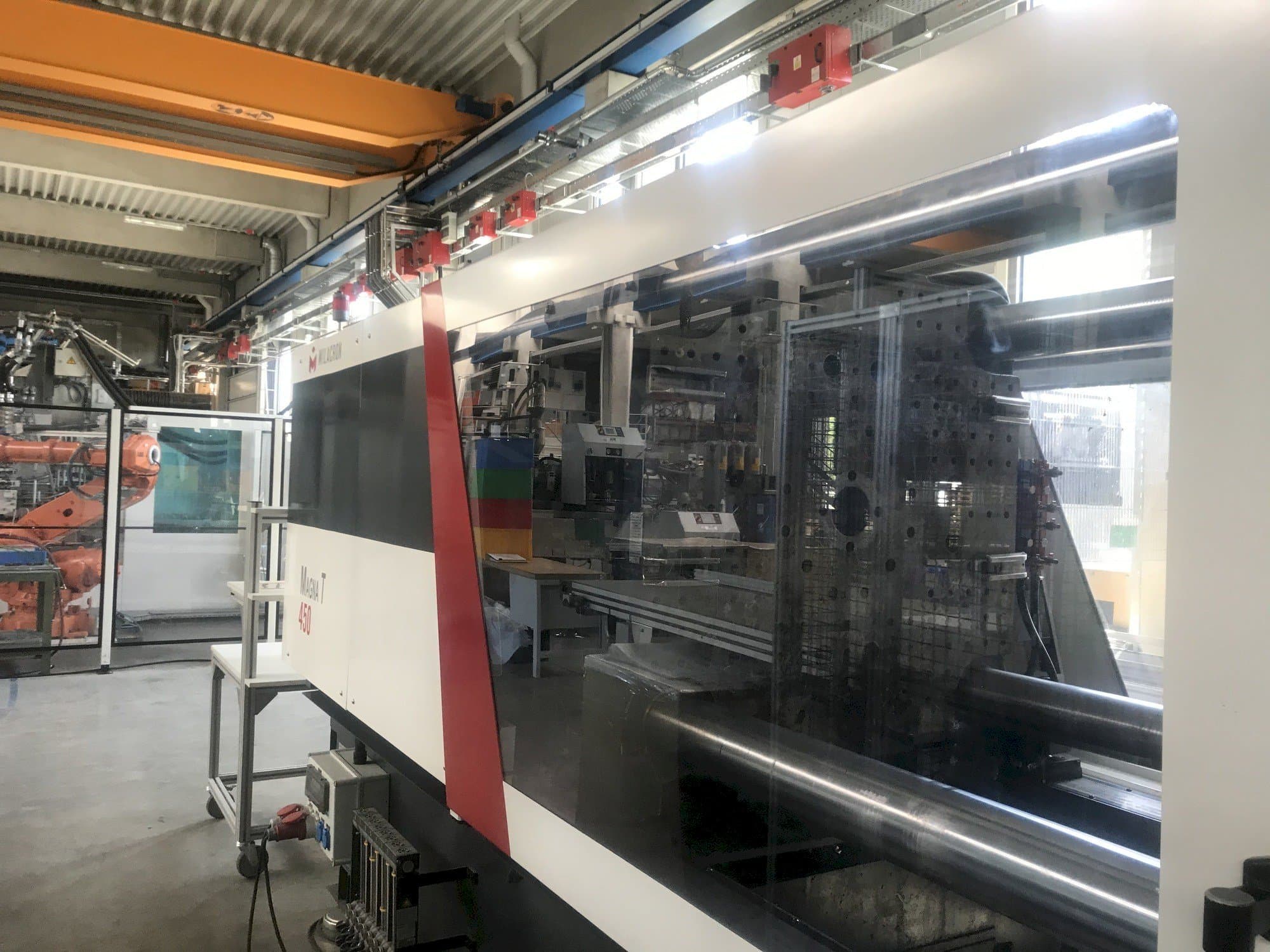 Vista frontale della macchina Ferromatik MTS 450-2290