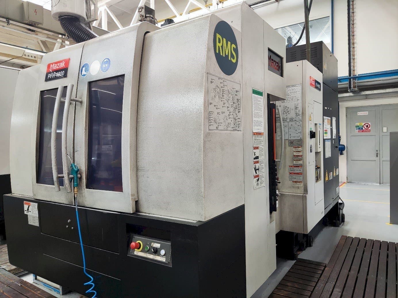 Vista frontale della macchina Mazak PFH-4800