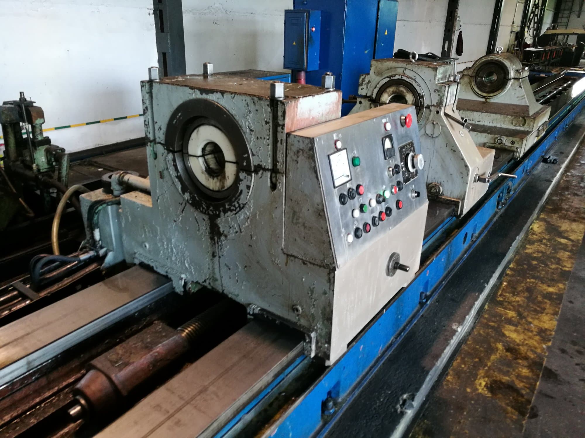 Vista frontale della macchina Ryazan PT 403