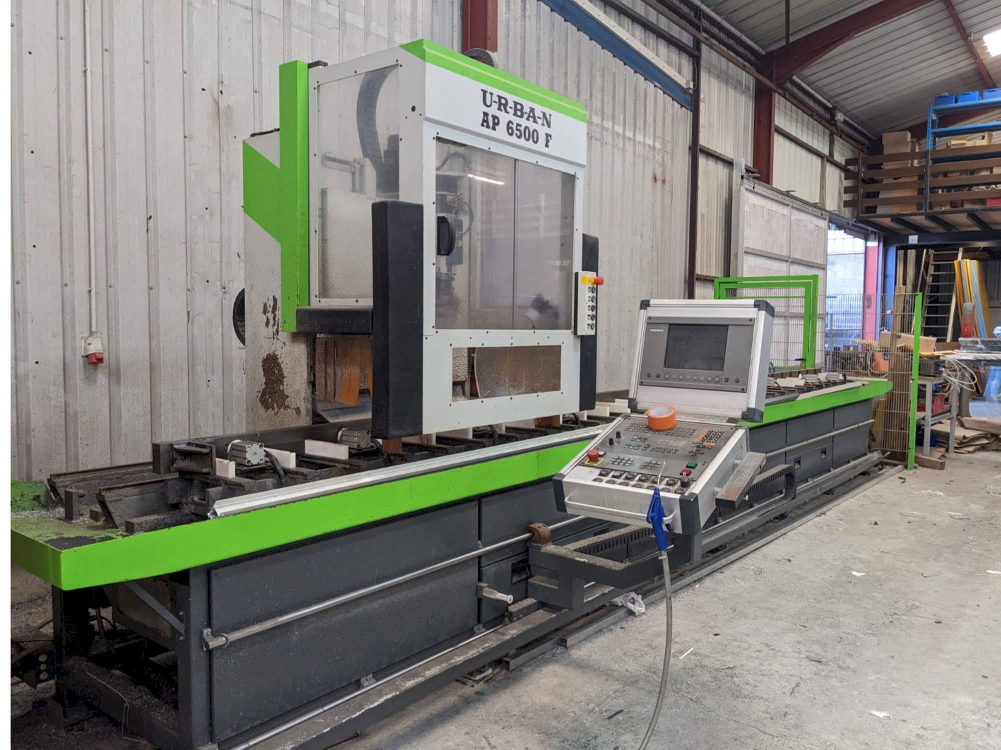 Vista frontale della macchina URBAN AP6500