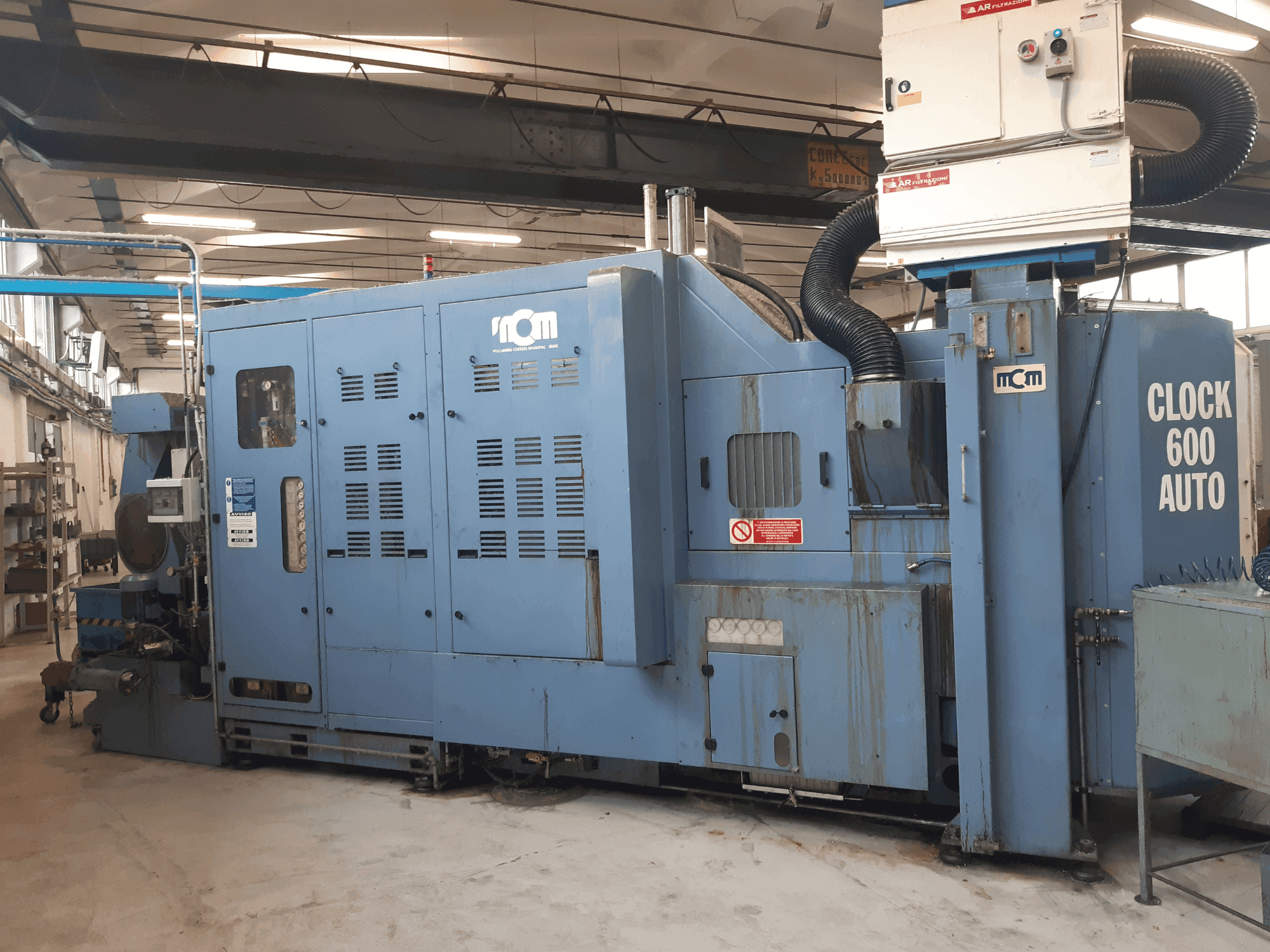 Vista frontale della macchina MCM Clock 600 Auto