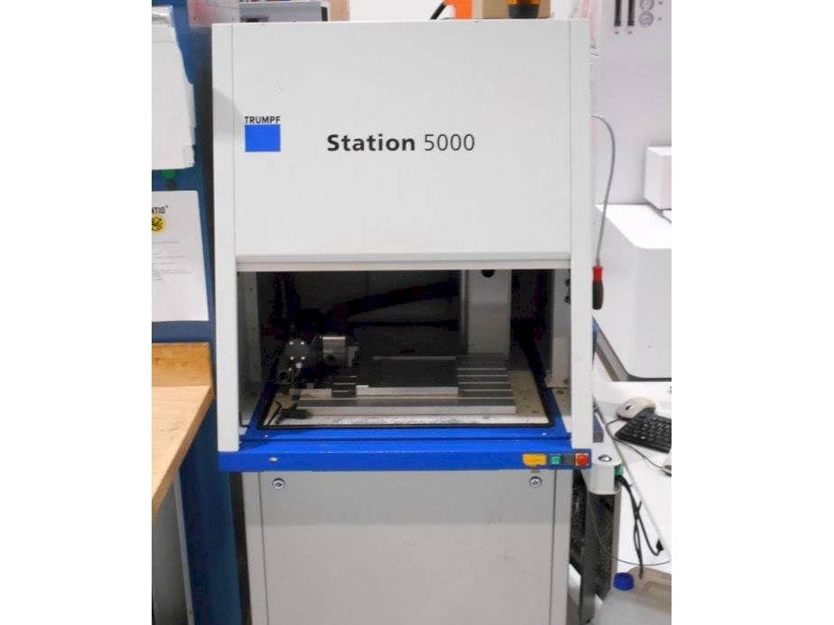Vista frontale della macchina Trumpf TruMark 5000