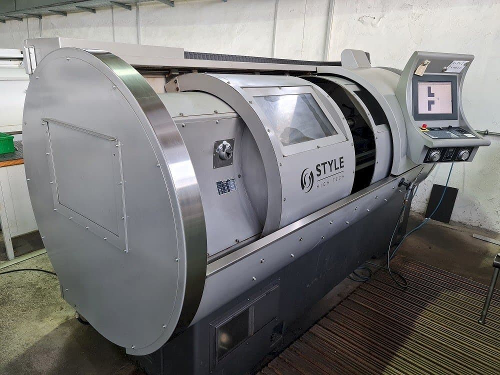 Vista frontale della macchina STYLE 510 X 1350