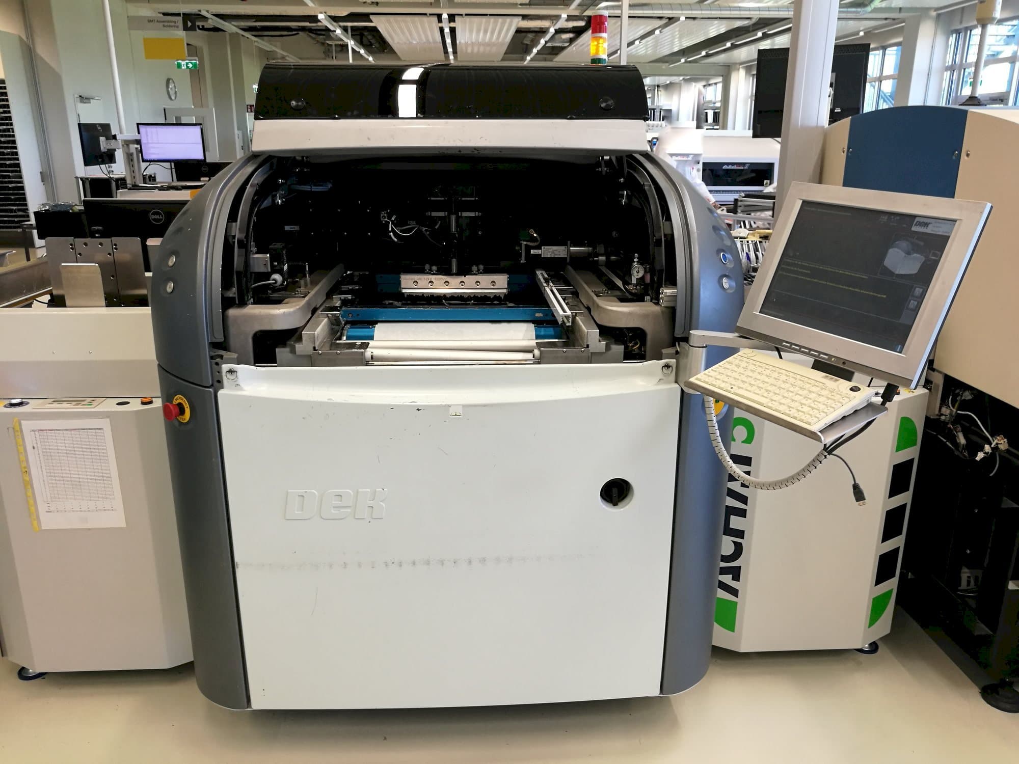 Vista frontale della macchina DEK HORIZON 03i X