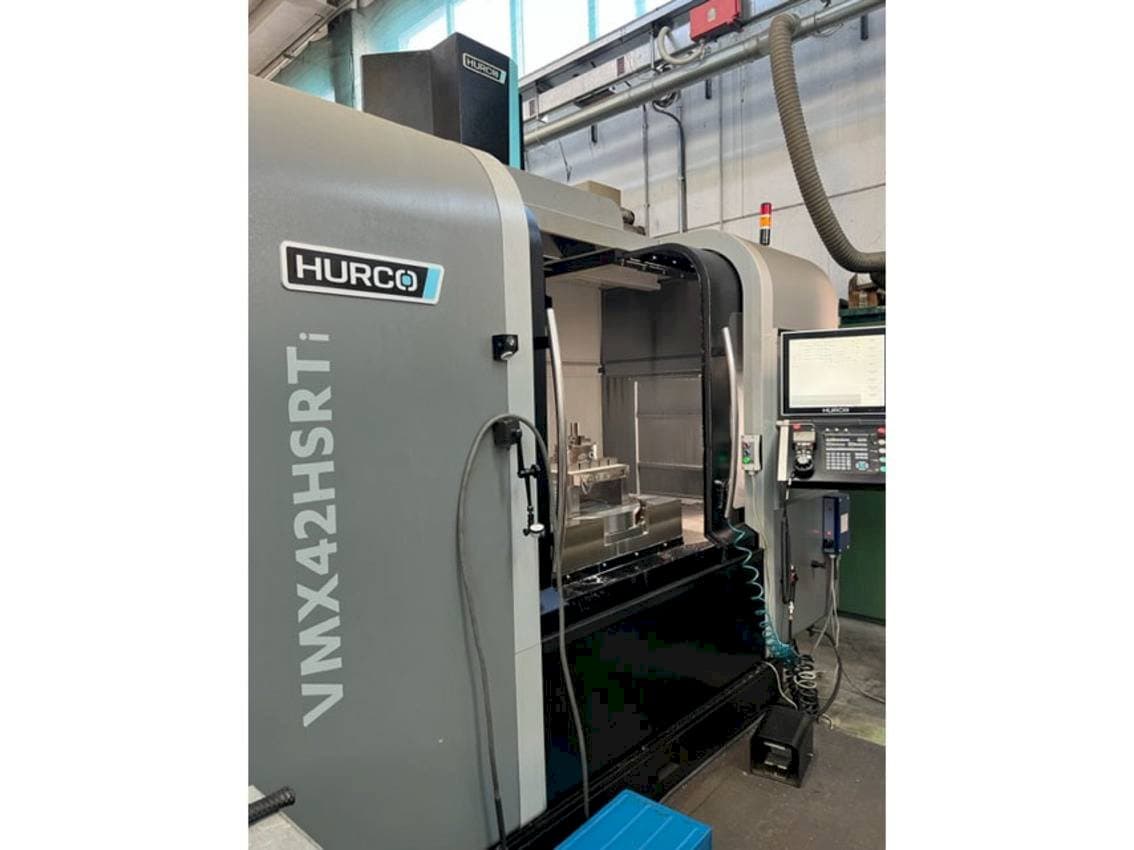 Vista laterale sinistra della macchina Hurco VMX42HSRTi