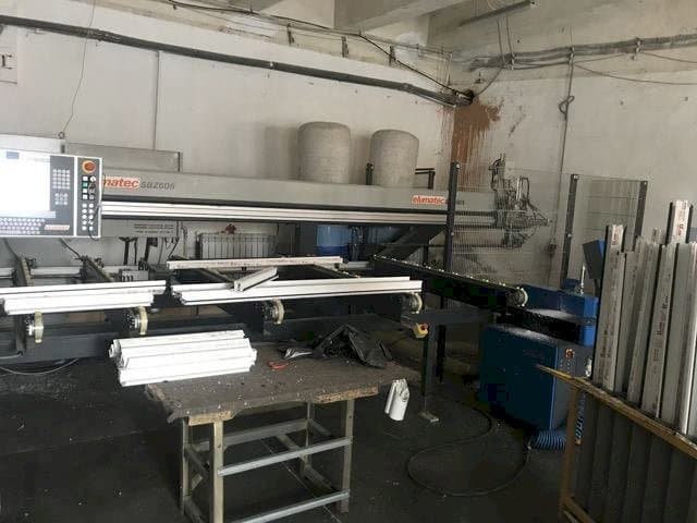 Vista frontale della macchina Elumatec SBZ 608