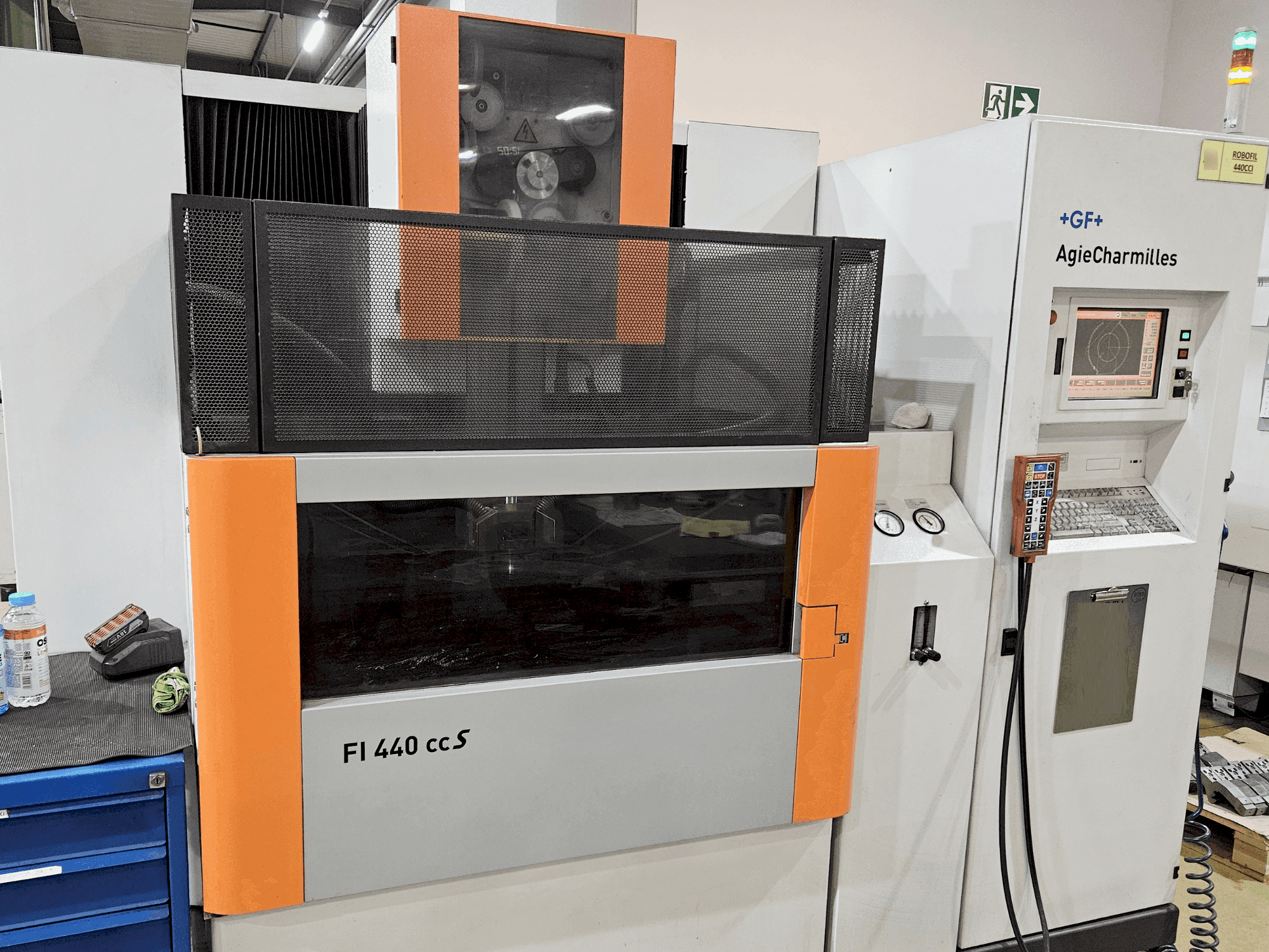 Vista frontale della macchina AgieCharmilles Robofil 440 CCS