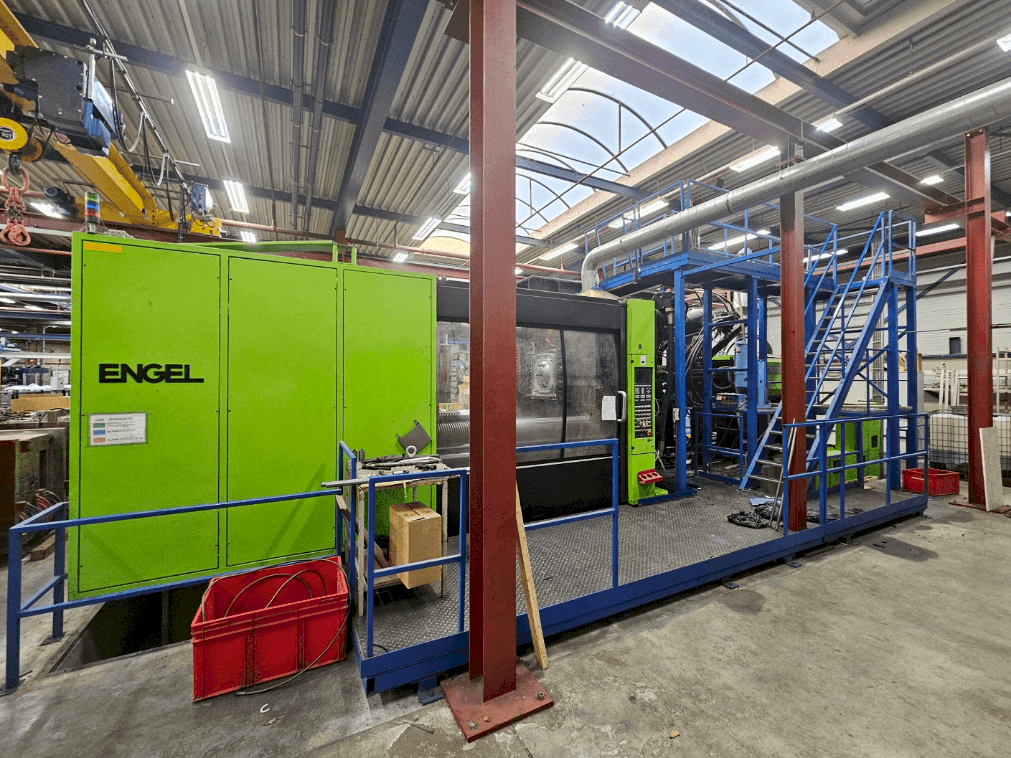 Vista frontale della macchina Engel 16050/2550-1500T Duo 2 F