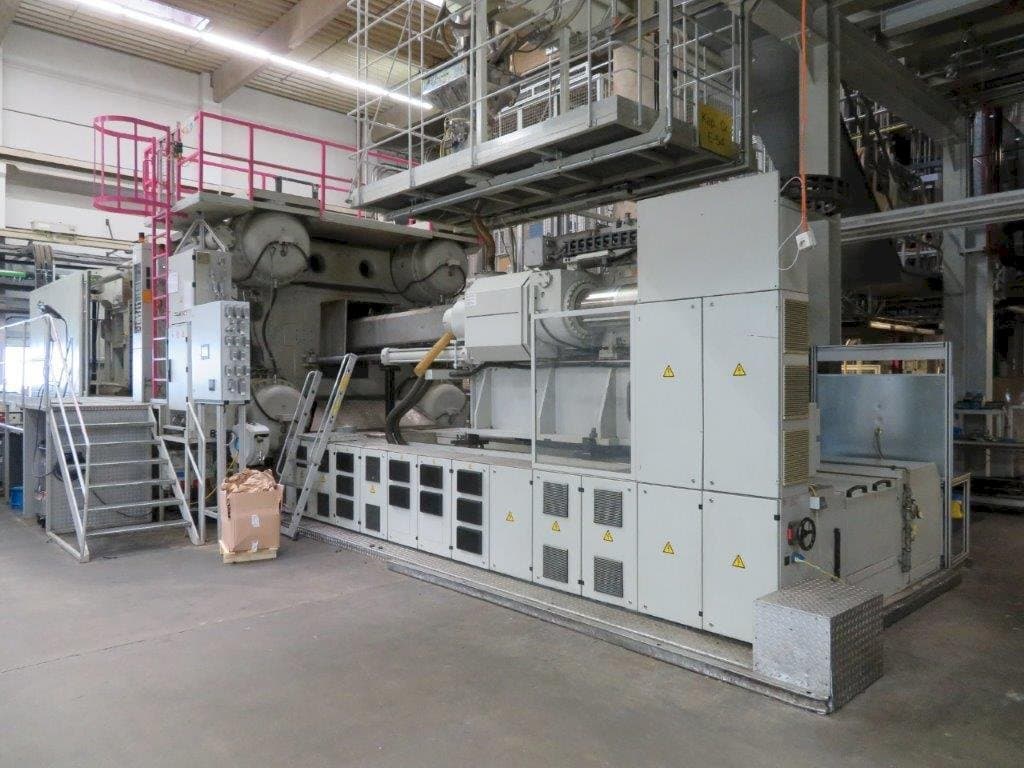 Vista frontale della macchina ENGEL DUO ES 160505/3200