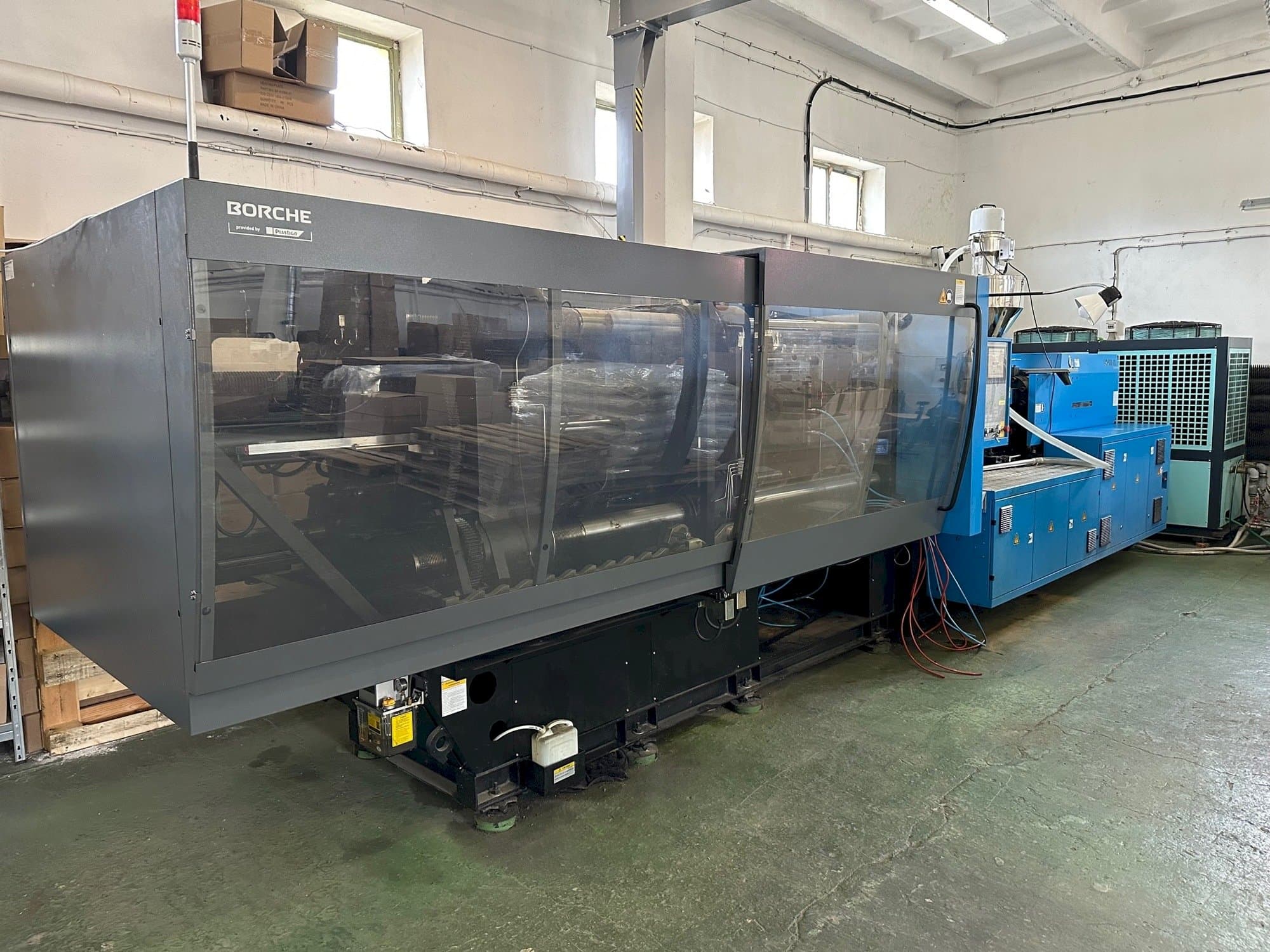 Vista frontale della macchina BORCHÊ BS400 Economic