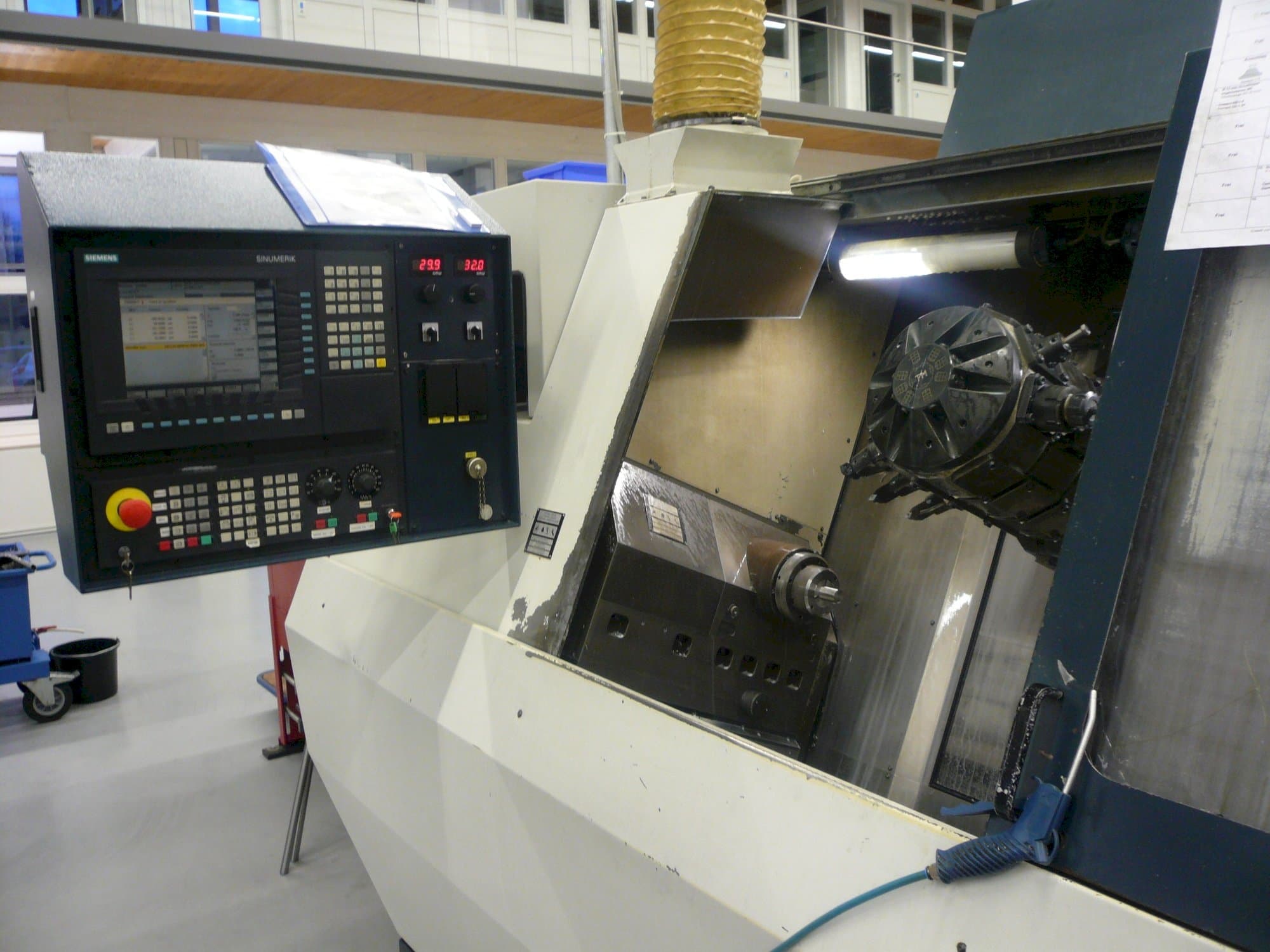 Vista frontale della macchina SPINNER TM