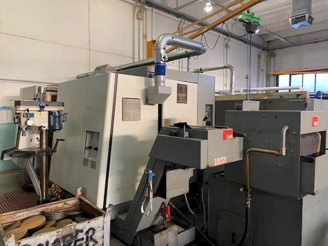 Vista frontale della macchina Gildemeister GMX200