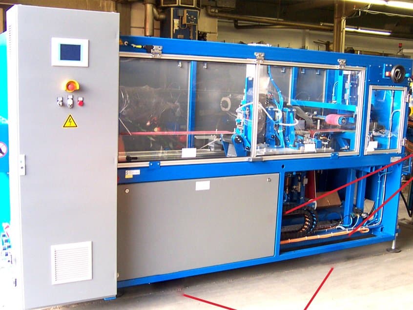 Vista lato sinistro della macchina BASTON TSQ-P-503-S-100