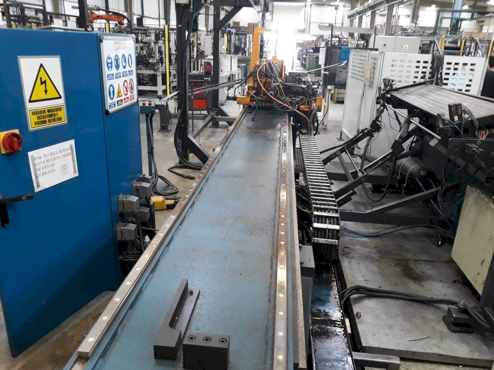 Vista frontale della macchina Tejero HR-50-CNC