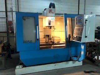 Vista frontale della macchina KONDIA B-1050