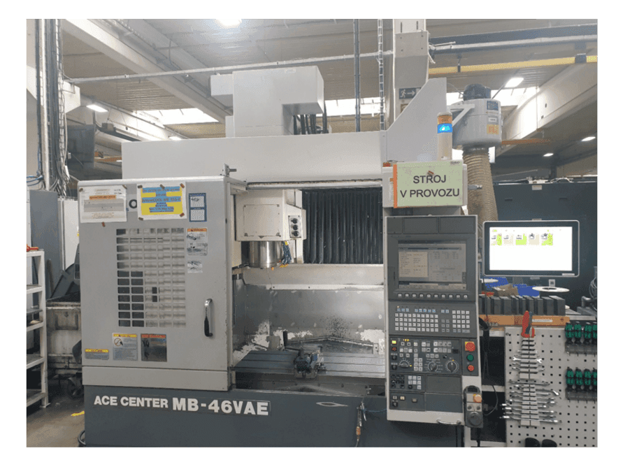 Vista frontale della macchina Okuma MB-46VAE