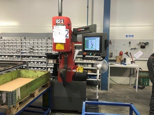 Vista laterale sinistra della macchina Haeger WT-824 4e