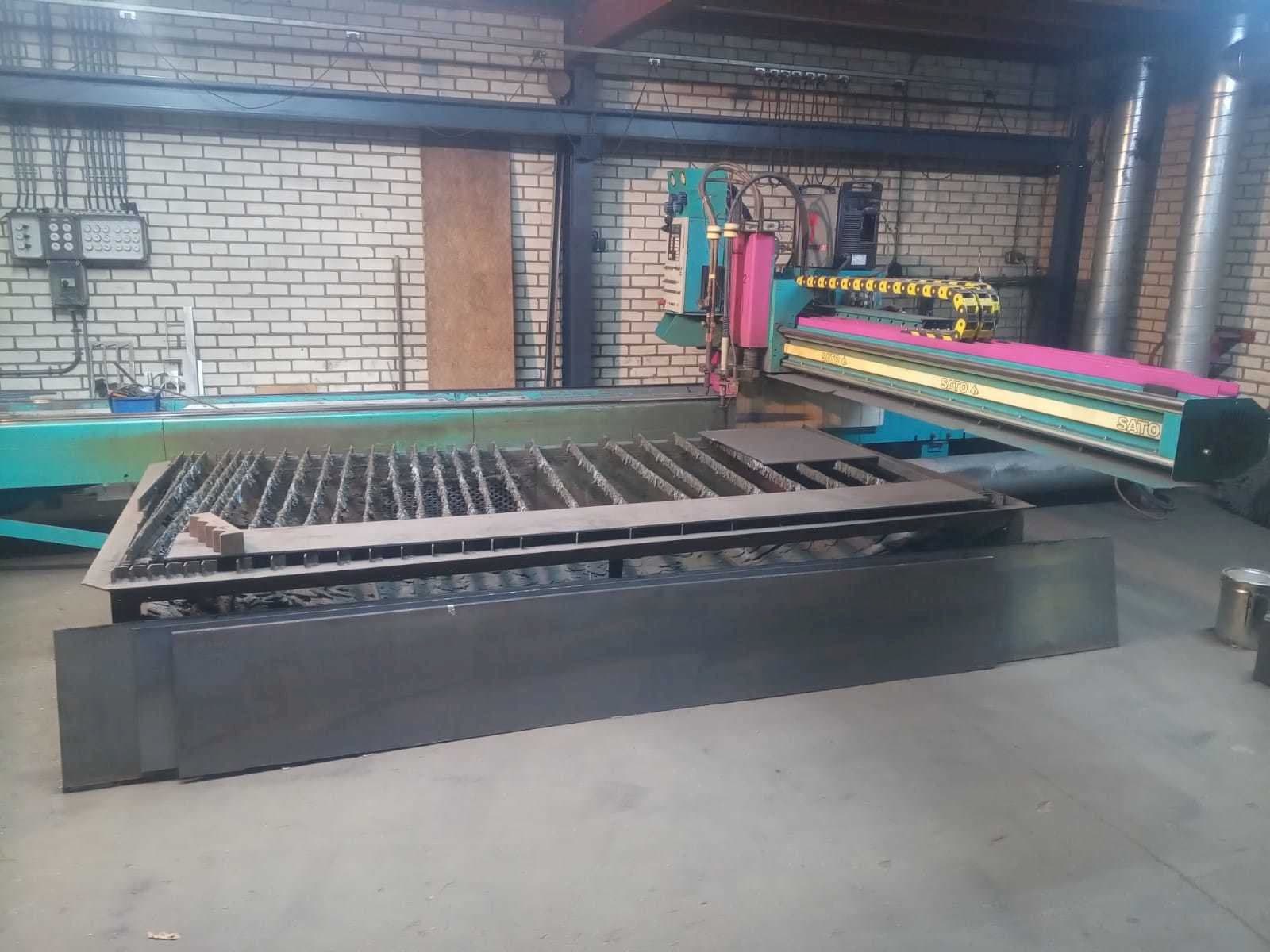 Vista frontale della macchina SATO SATRONIK C2500