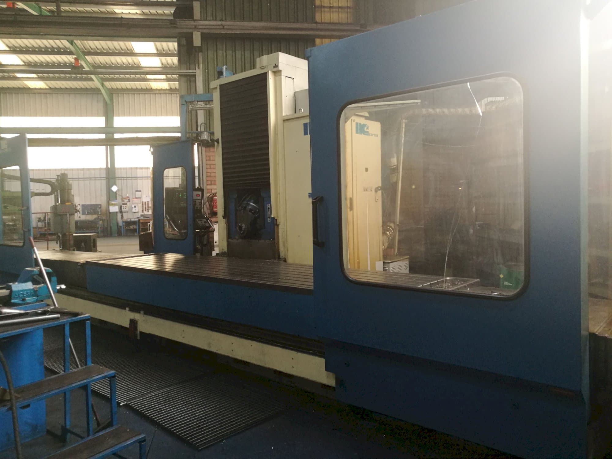 Vista lato destro della macchina Correa A30/40