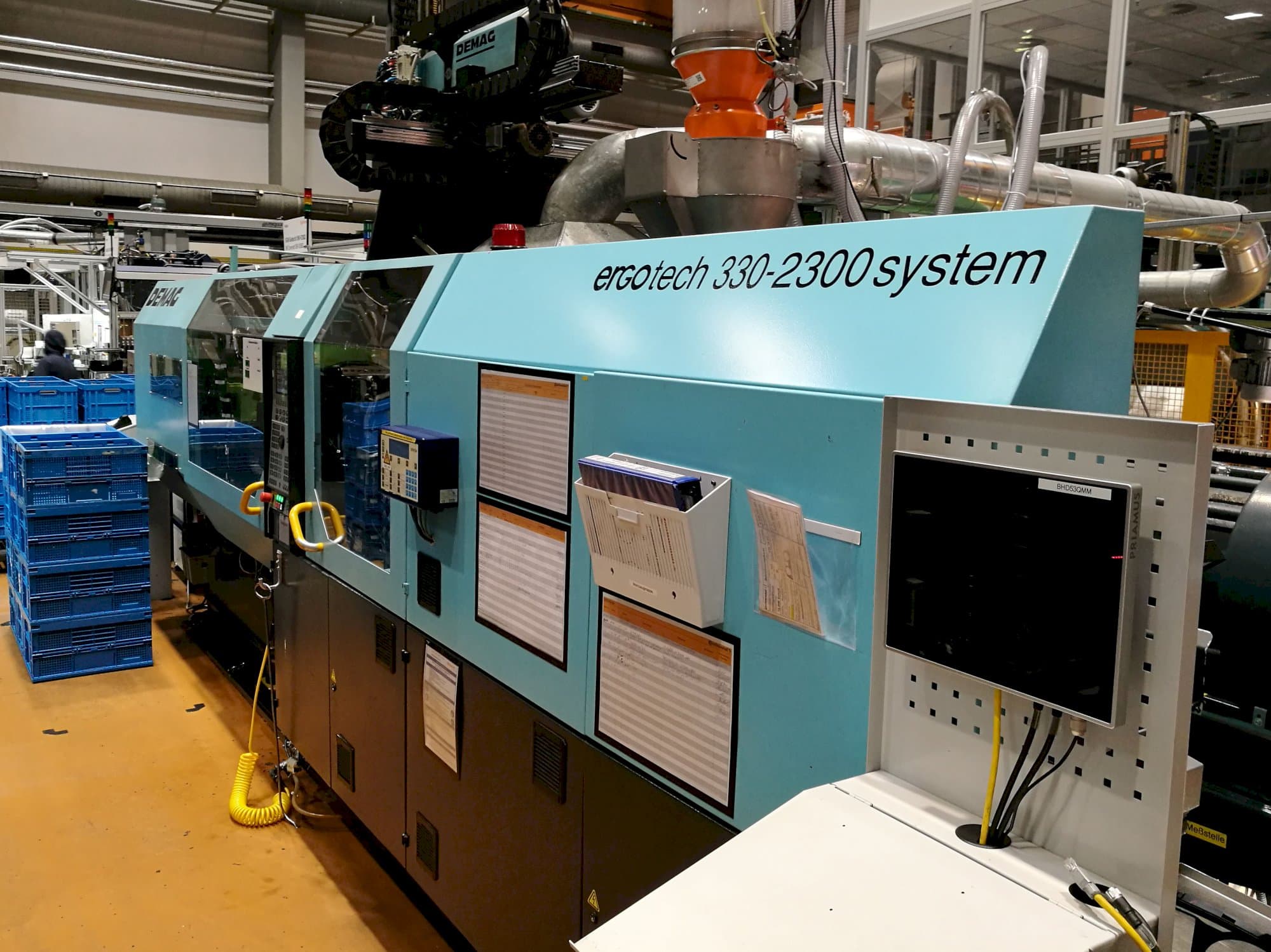 Vista lato destro della macchina DEMAG Ergotech 330-2300