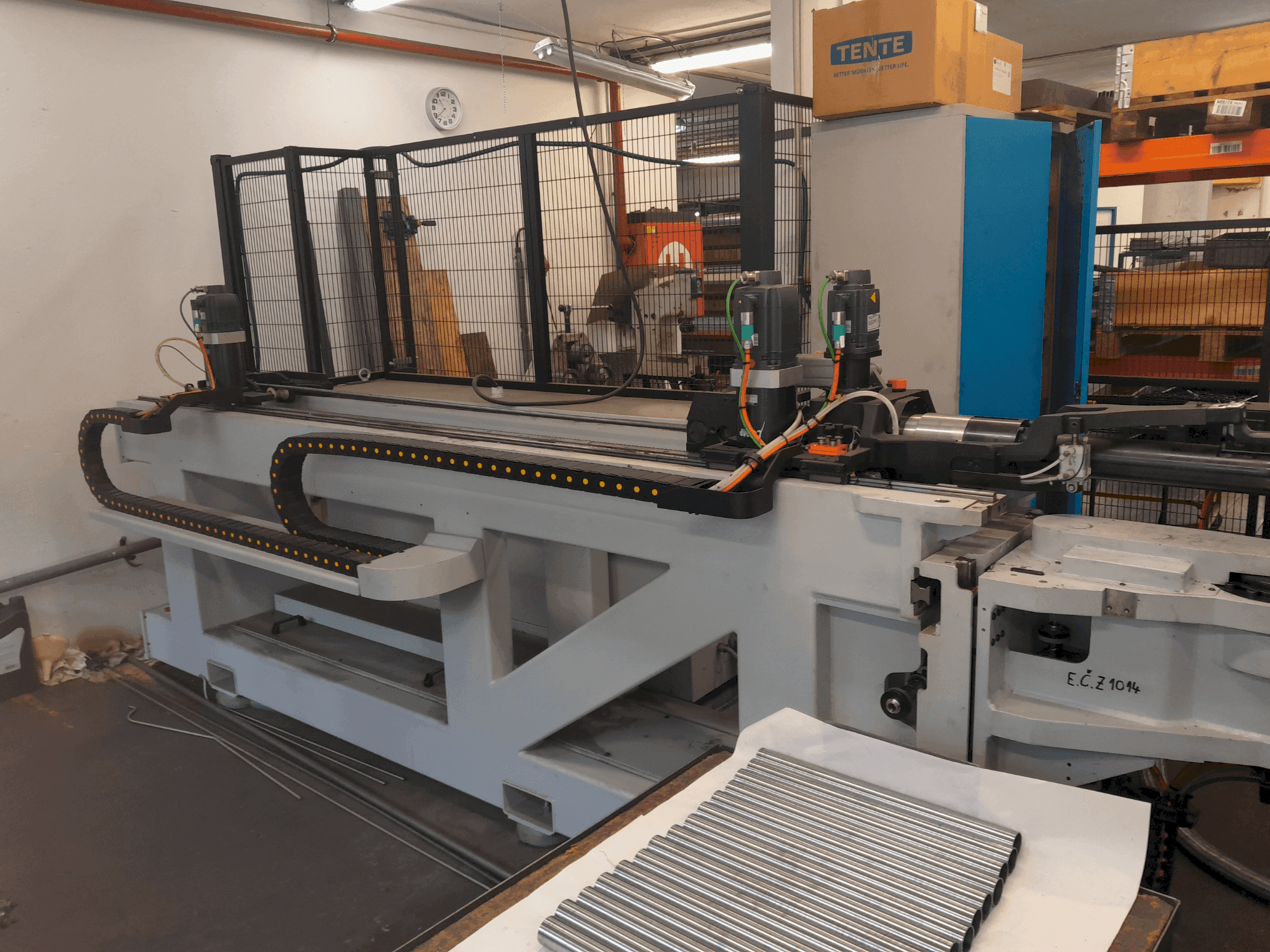 Vista frontale della macchina BLM ELECT 40