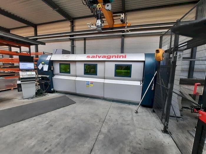 Vista frontale della macchina Salvagnini L3 - 4020