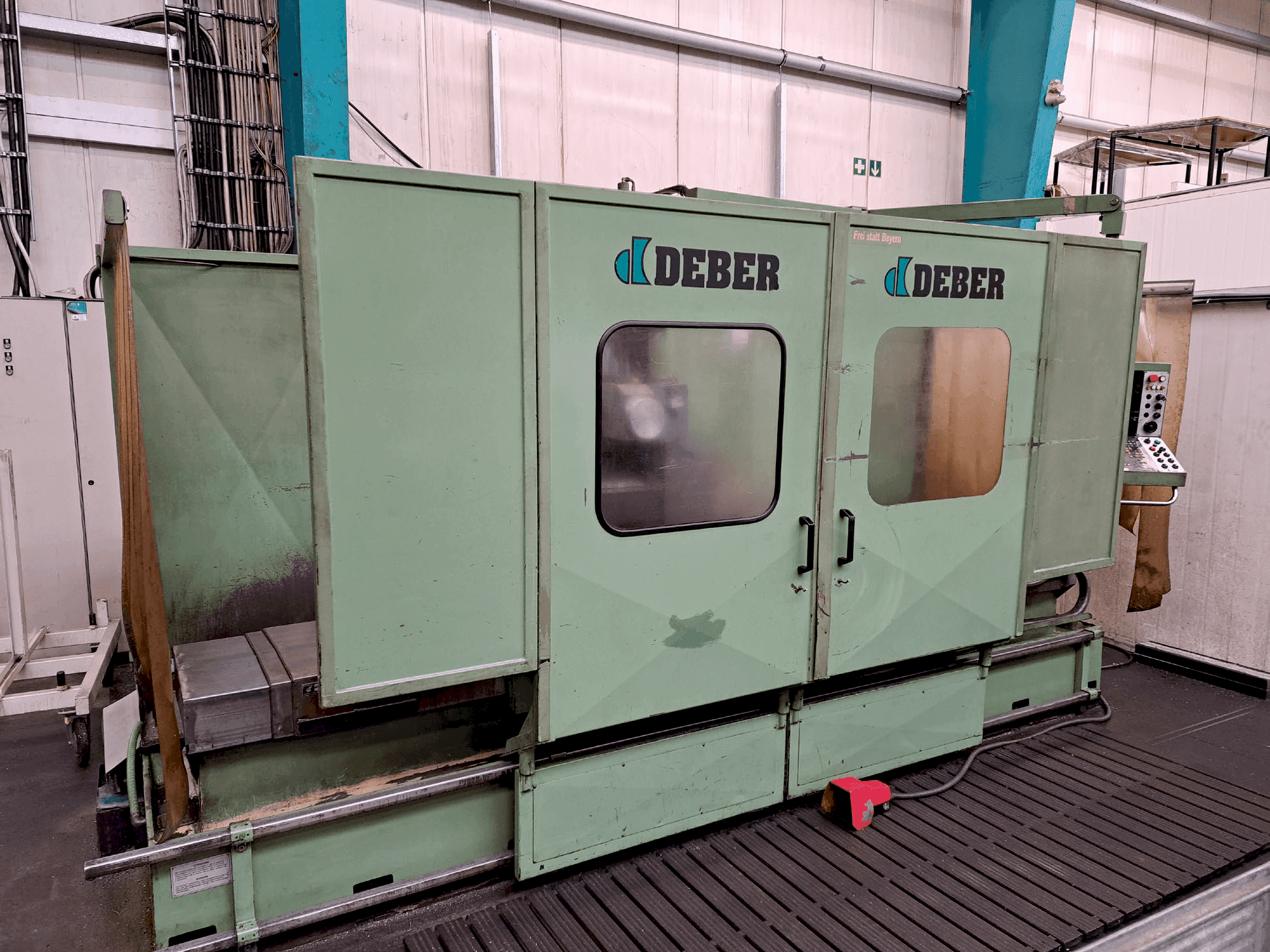 Vista frontale della macchina DEBER Dinamyc 2