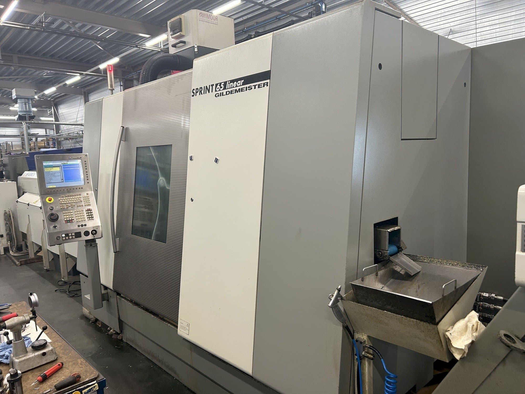 Vista frontale della macchina Gildemeister Sprint 65 linear