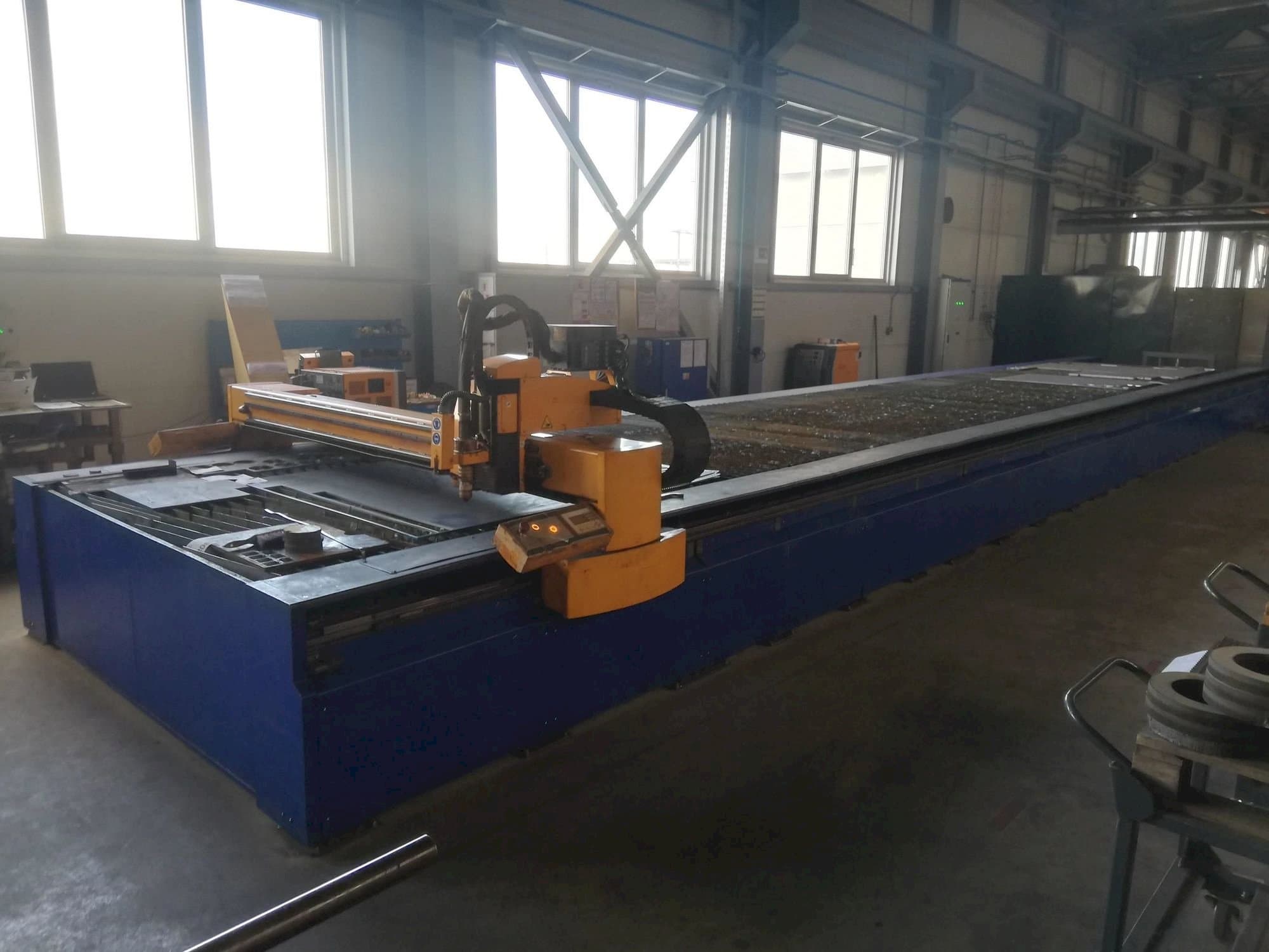 Vista frontale della macchina MicroStep Pls 13501.20 P