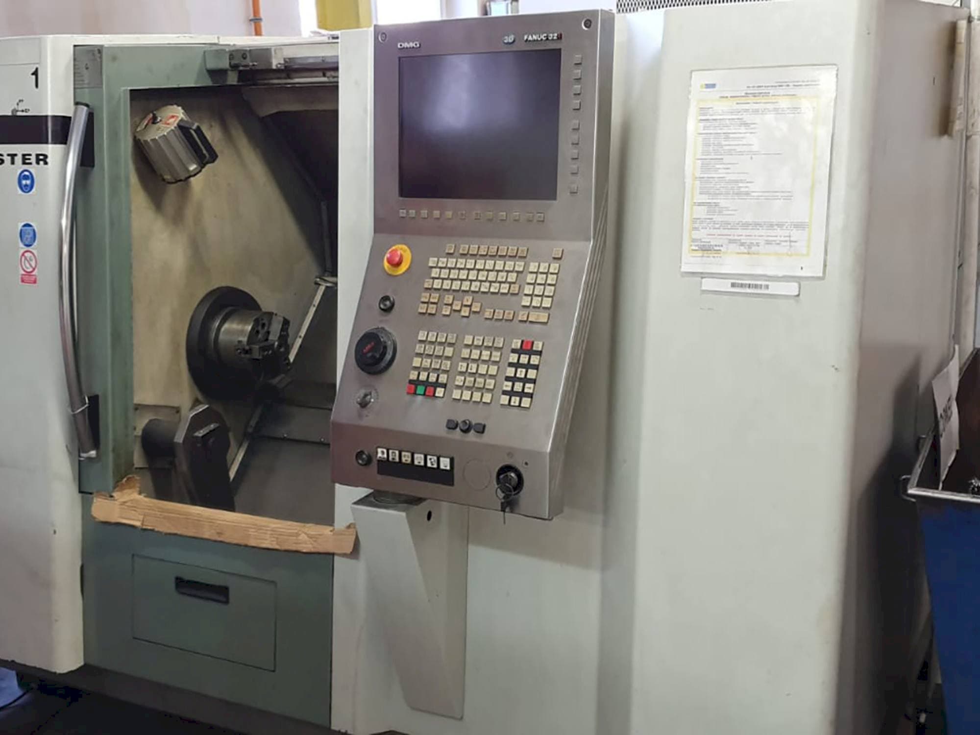 Vista frontale della macchina Gildemeister CTX 210