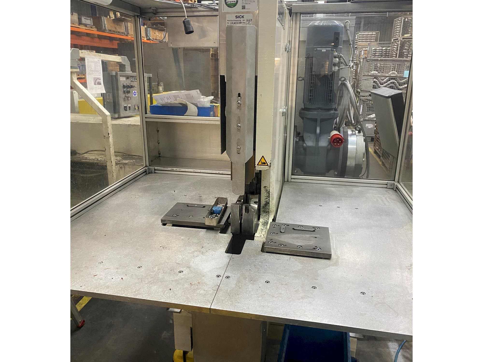 Vista frontale della macchina Schmidt und Remmert EMT80-2-F01