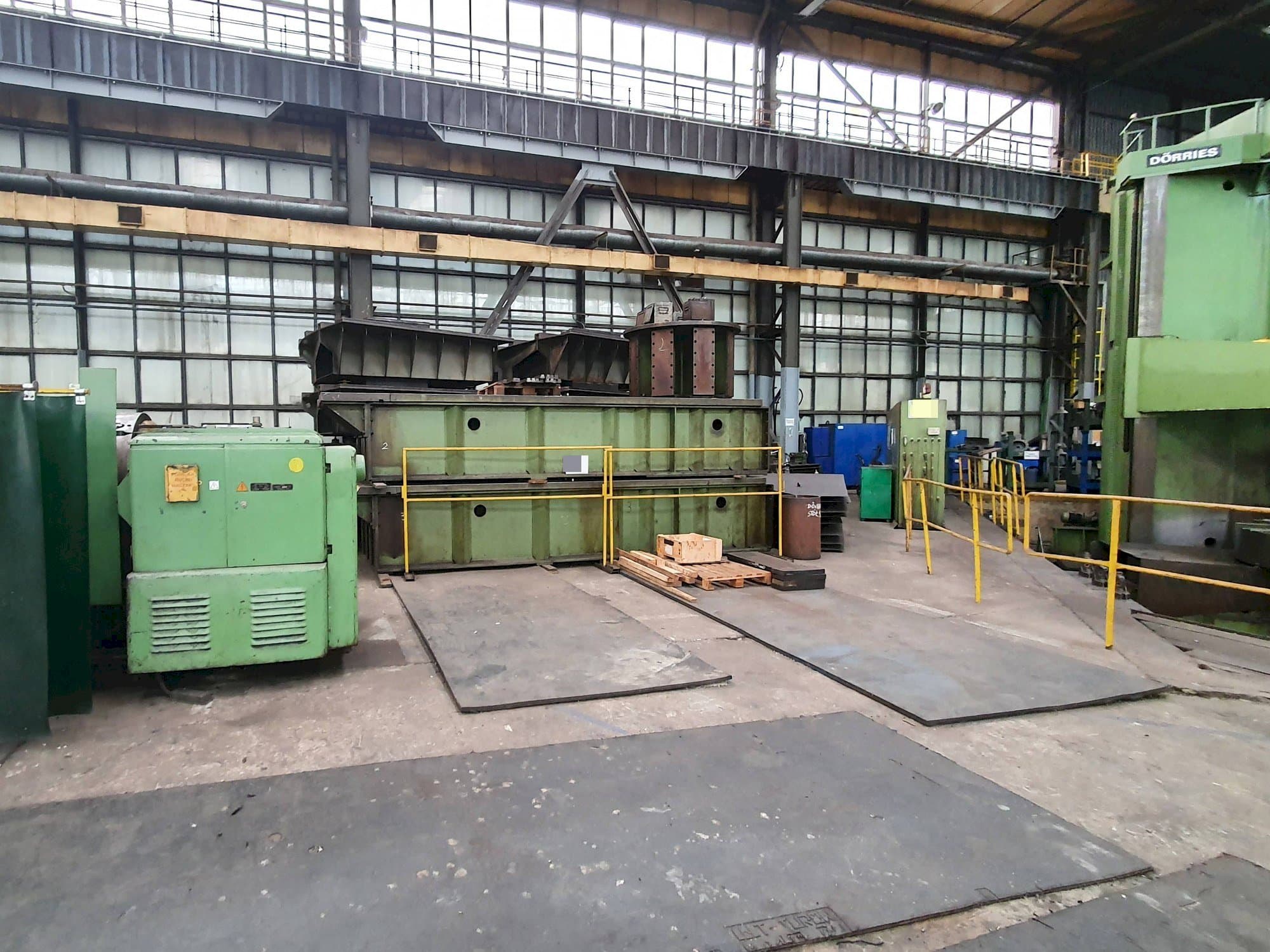 Vista frontale della macchina DOERRIES CTE 500-V13