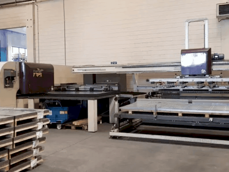 Vista frontale della macchina DANOBAT P1631