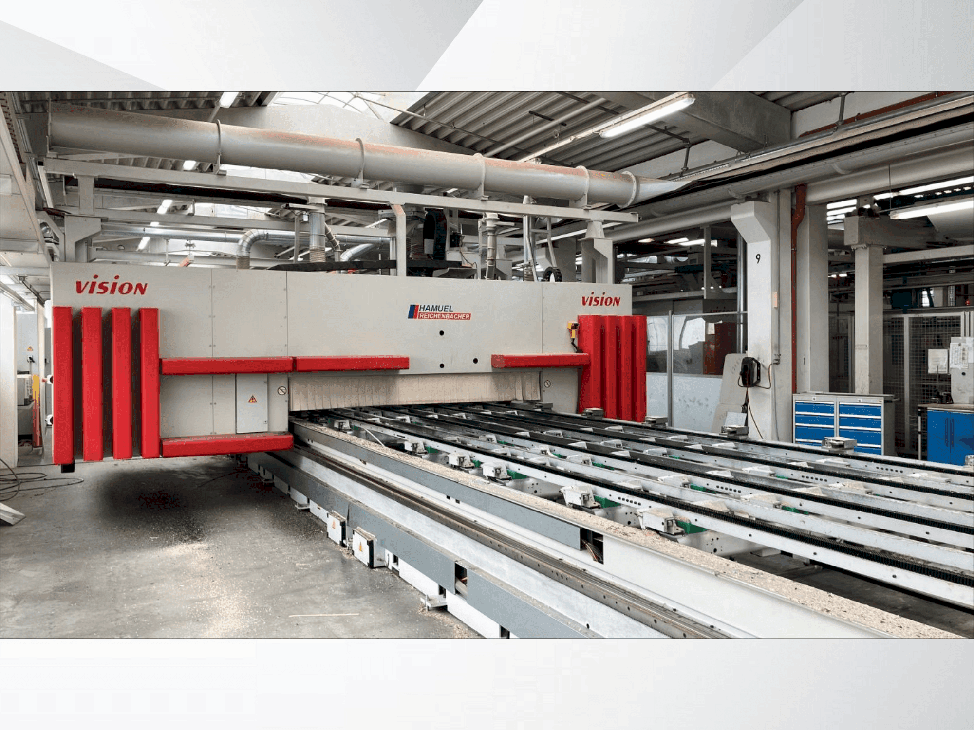 Vista frontale della macchina Hamuel Reichenbacher VISION III-TT-L