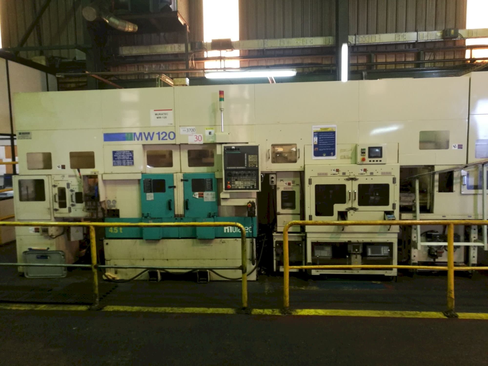 Vista frontale della macchina Muratec MW120