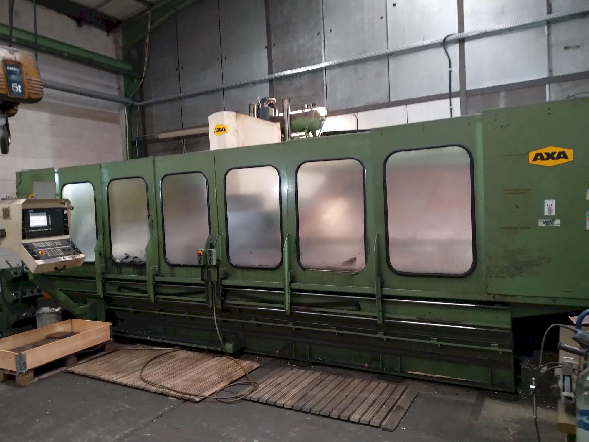 Vista frontale della macchina AXA VSC 5000-m