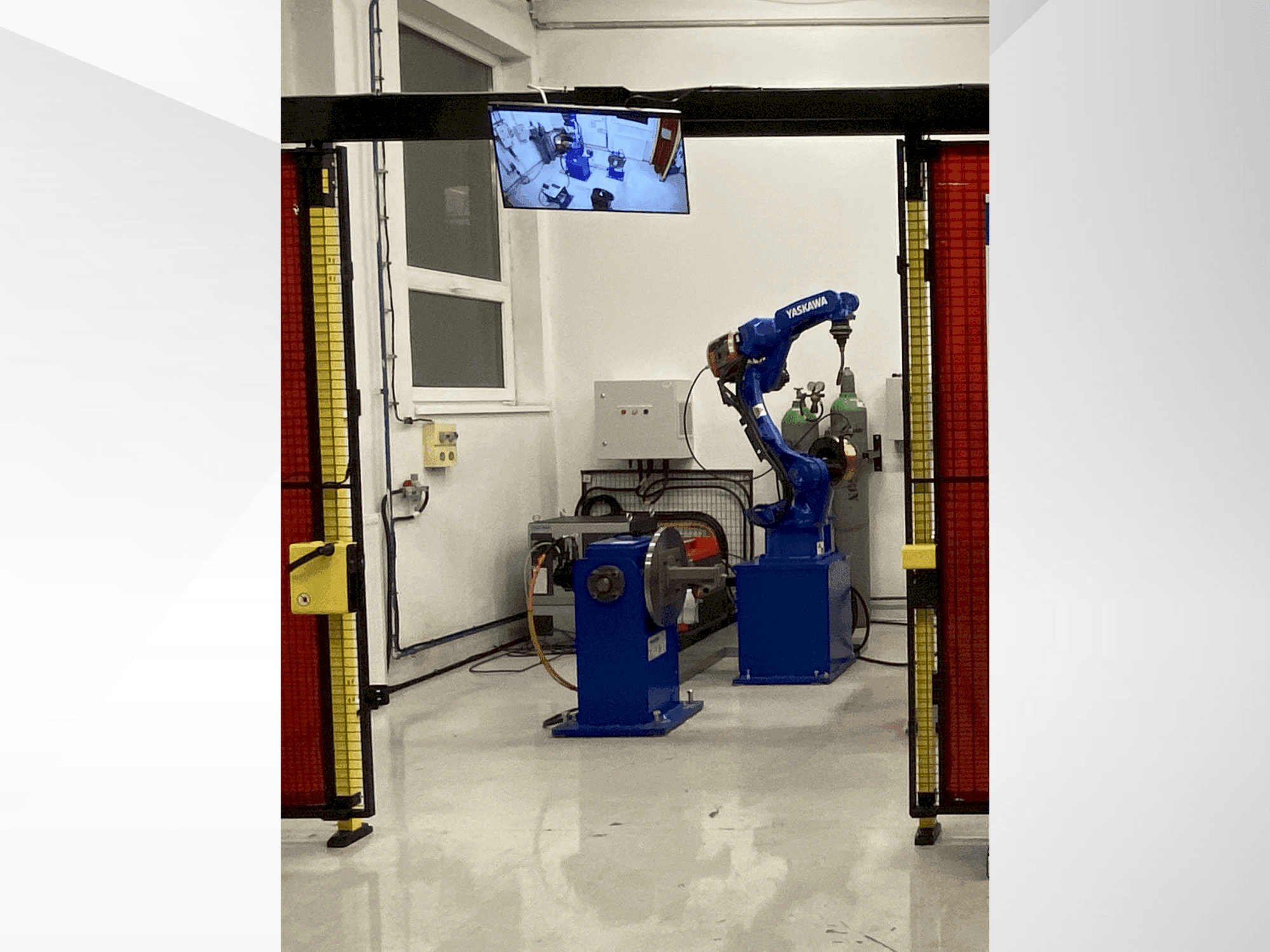Vista frontale della macchina Yaskawa Motoman AR1440