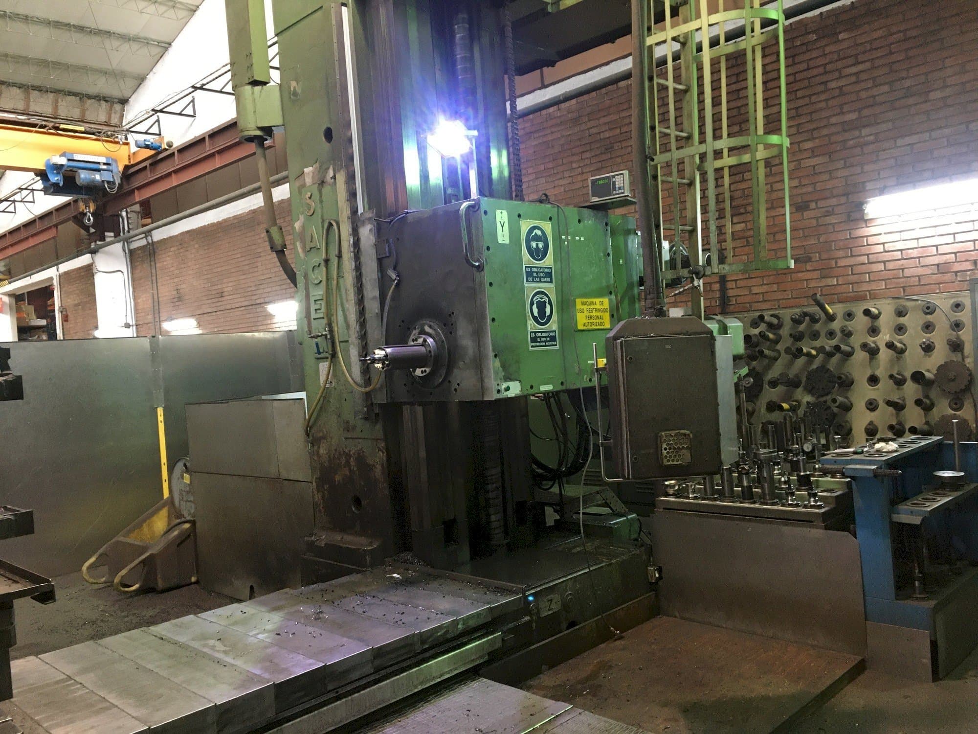 Vista frontale della macchina Sacem									 M.S.T 130 C/N