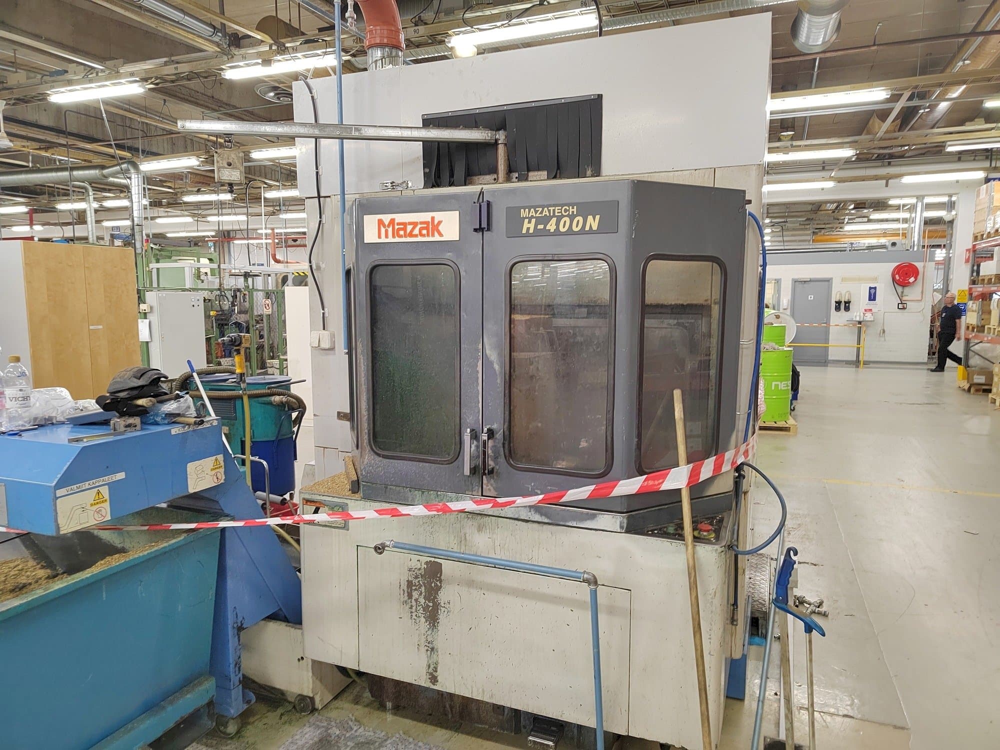 Vista frontale della macchina Mazak H-400N