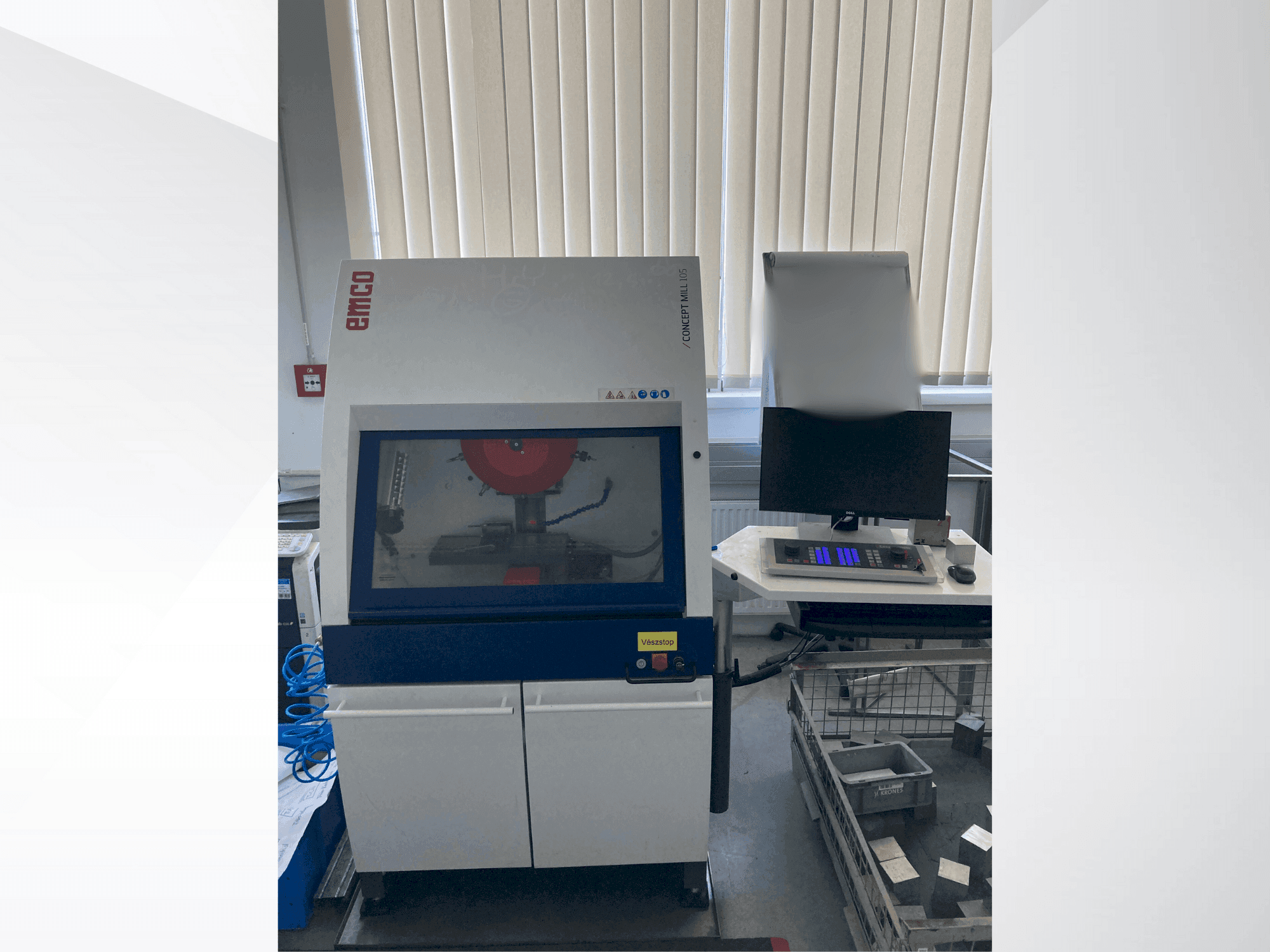 Vista frontale della macchina EMCO Concept Mill 105