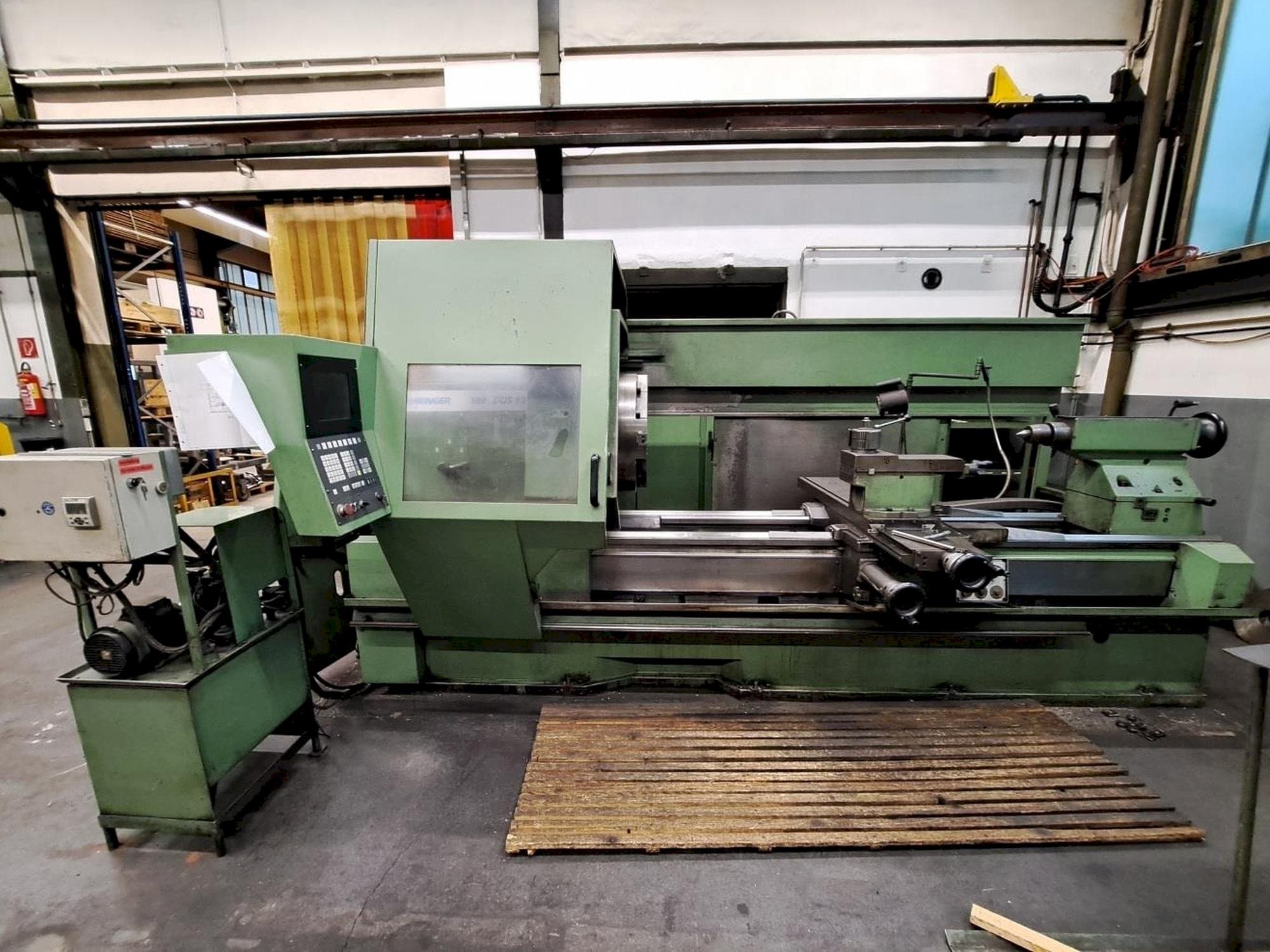 Vista frontale della macchina BOEHRINGER VDF DUS 1000