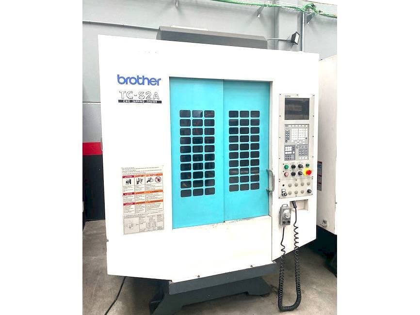 Vista frontale della macchina Brother TC-S2A