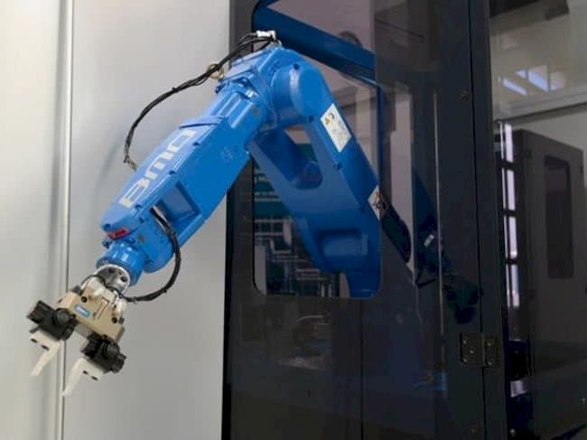 Vista frontale della macchina BMO LR5