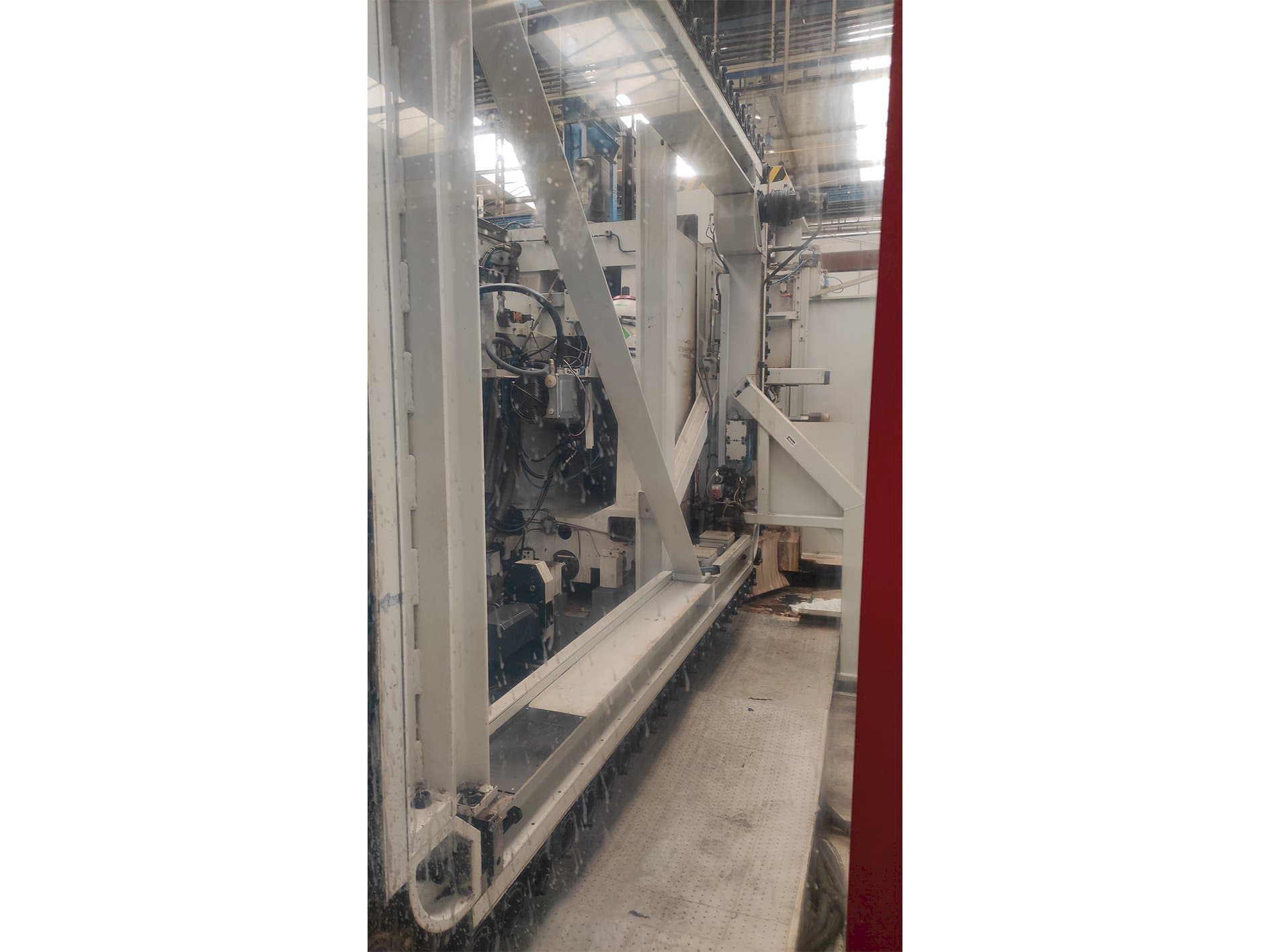 Vista frontale della macchina Starrag Heckert CWK 500