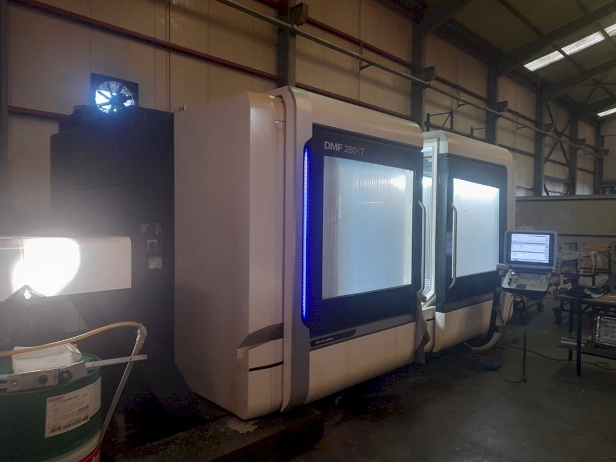 Vista frontale della macchina DMG MORI DMF 260-7