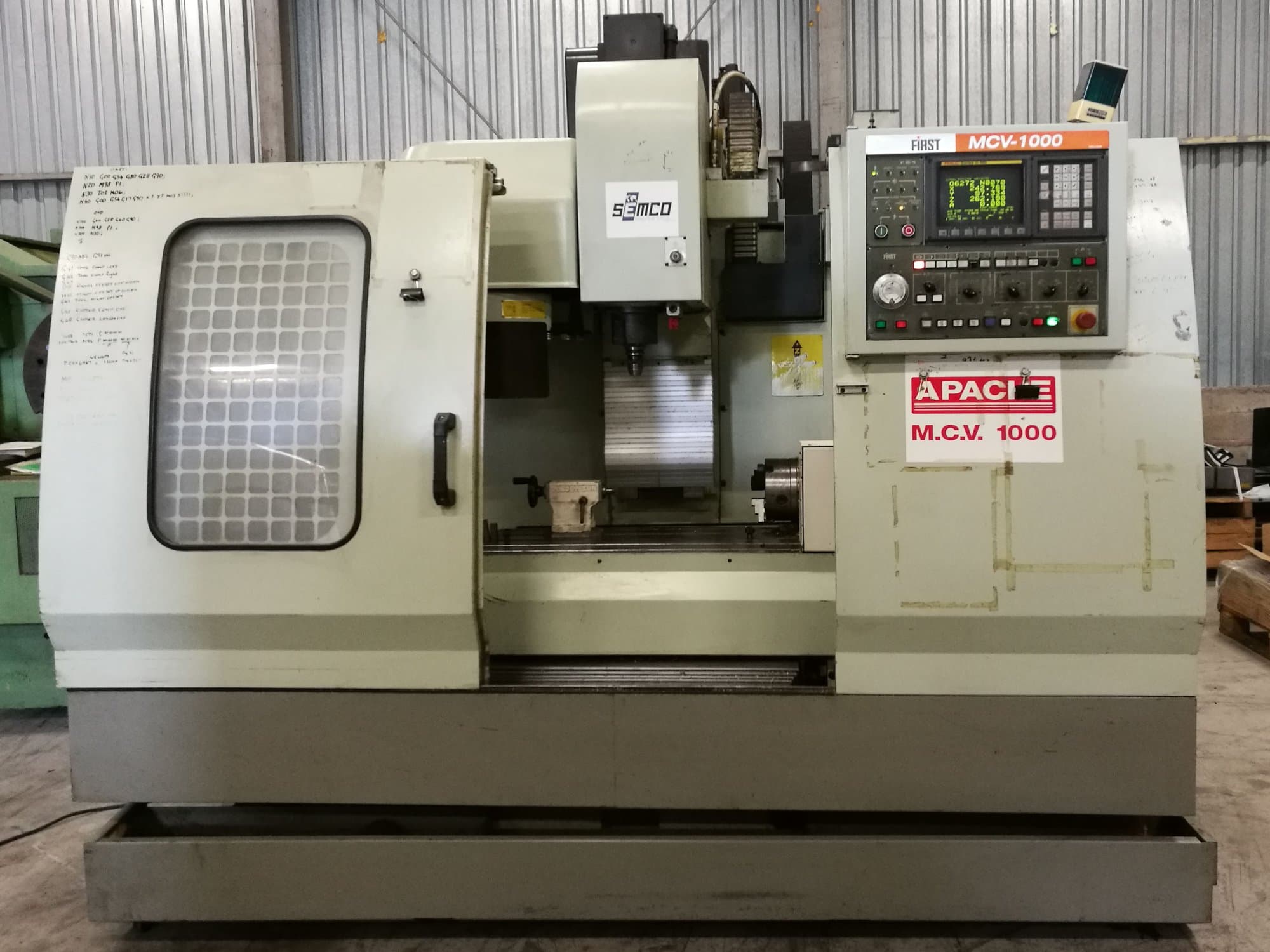 Vista frontale della macchina FIRST MCV-1000