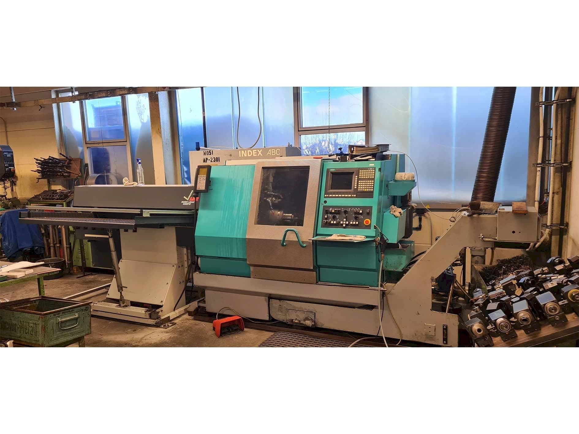 Vista frontale della macchina Index ABC