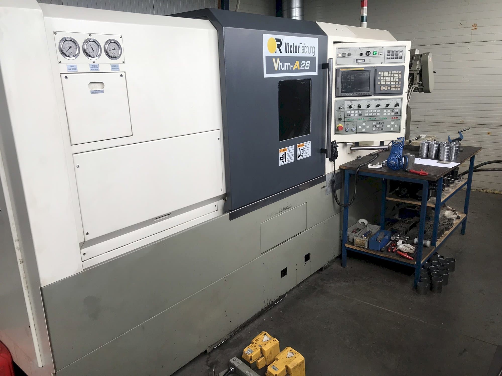 Vista frontale della macchina Victor Vturn-A26