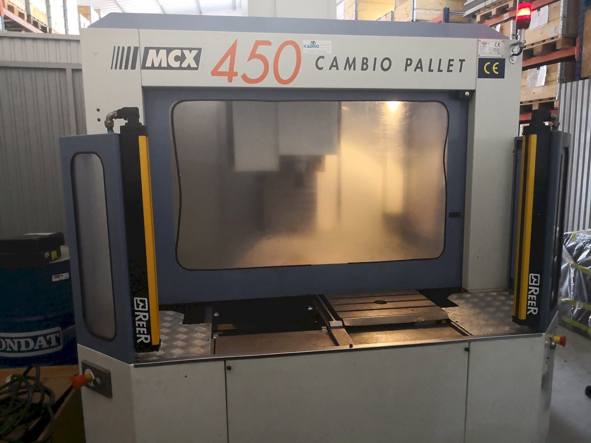 Vista frontale della macchina FAMUP MCX 450